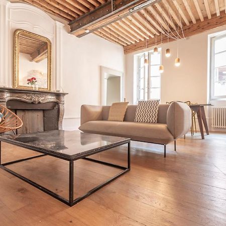 Spacious Apartment Rated 4 Stars In The Heart Of The Old Town Annecy Bagian luar foto