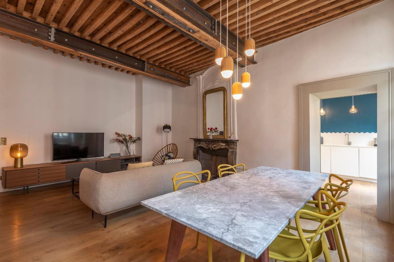 Spacious Apartment Rated 4 Stars In The Heart Of The Old Town Annecy Bagian luar foto