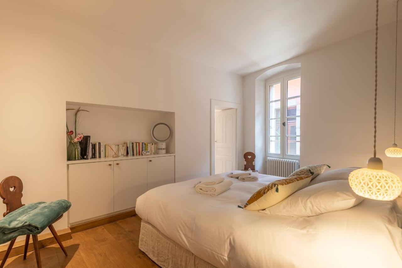 Spacious Apartment Rated 4 Stars In The Heart Of The Old Town Annecy Bagian luar foto