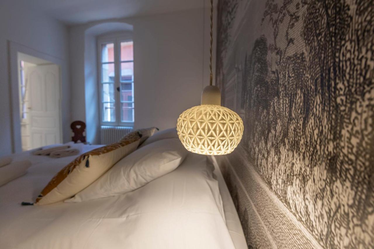 Spacious Apartment Rated 4 Stars In The Heart Of The Old Town Annecy Bagian luar foto