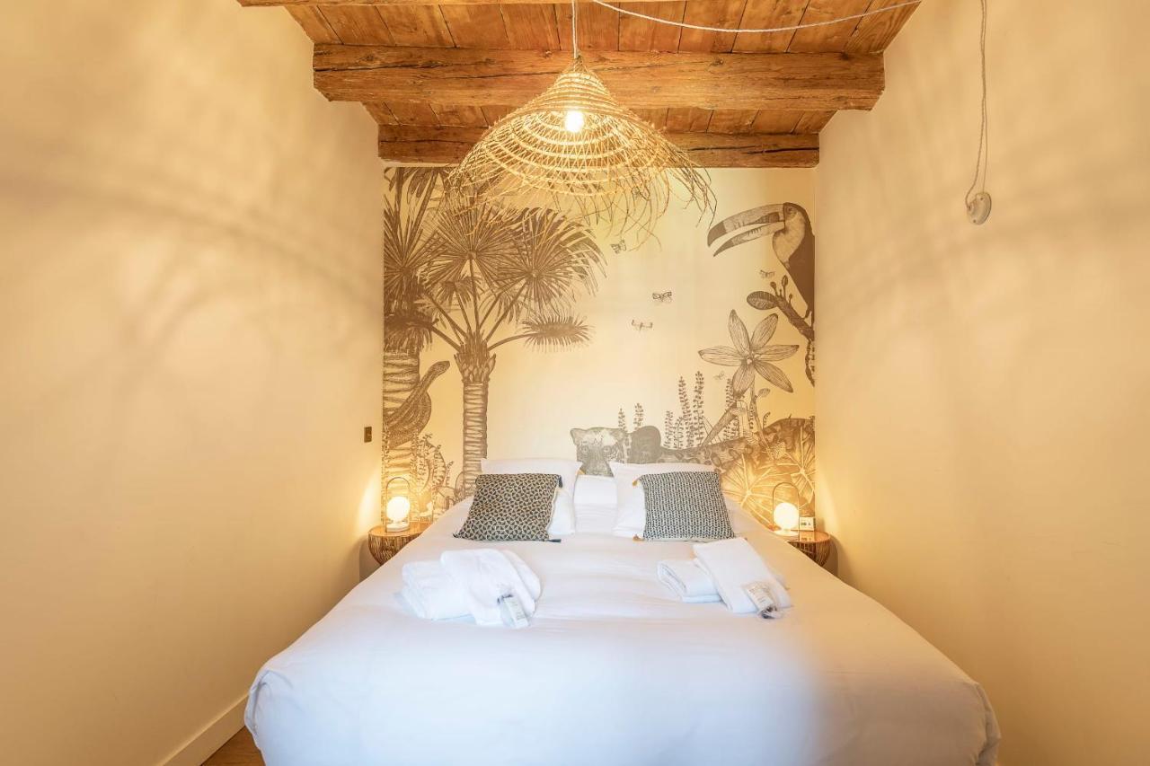 Spacious Apartment Rated 4 Stars In The Heart Of The Old Town Annecy Bagian luar foto