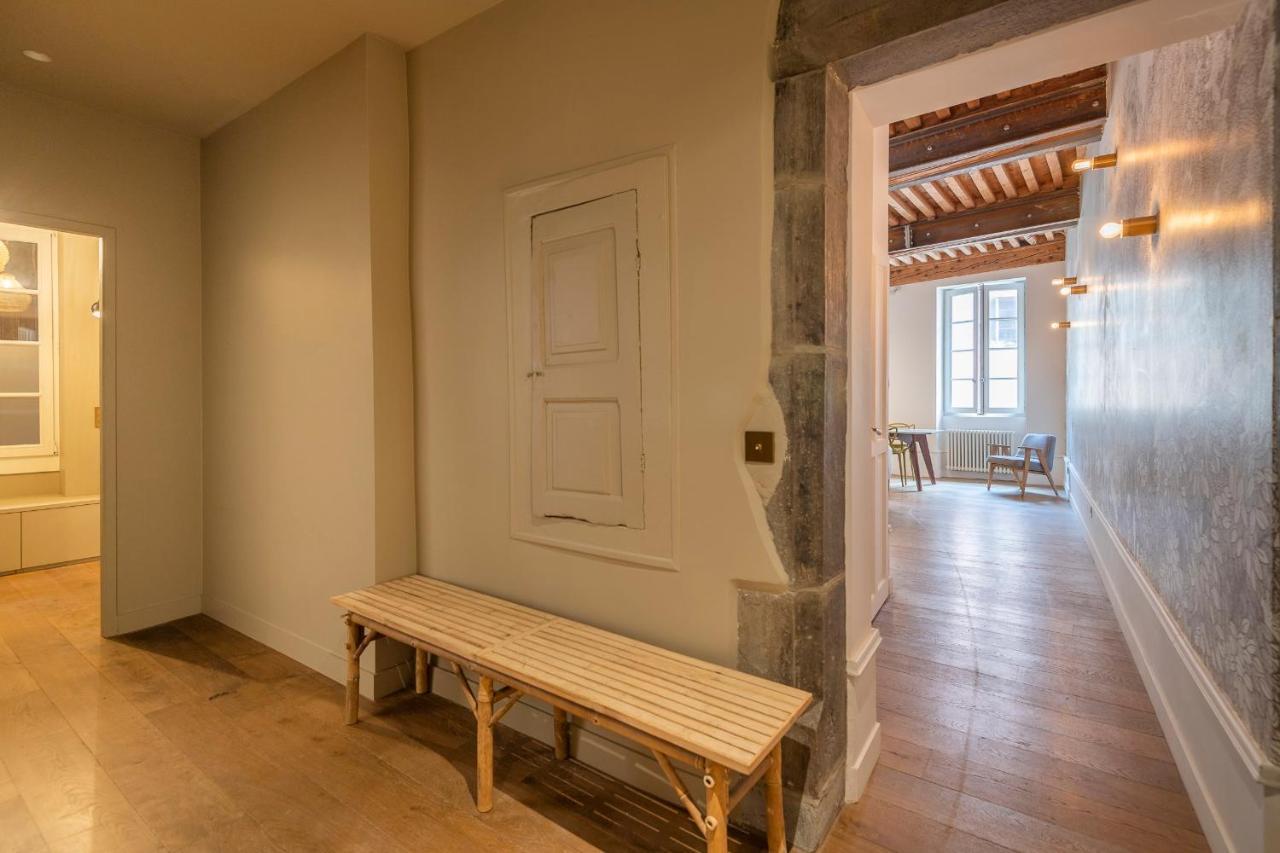 Spacious Apartment Rated 4 Stars In The Heart Of The Old Town Annecy Bagian luar foto