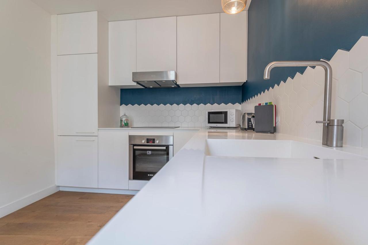 Spacious Apartment Rated 4 Stars In The Heart Of The Old Town Annecy Bagian luar foto