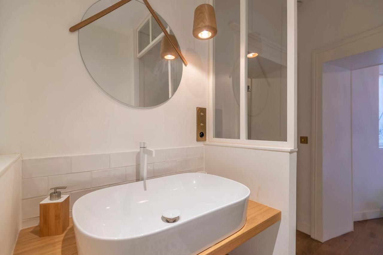Spacious Apartment Rated 4 Stars In The Heart Of The Old Town Annecy Bagian luar foto